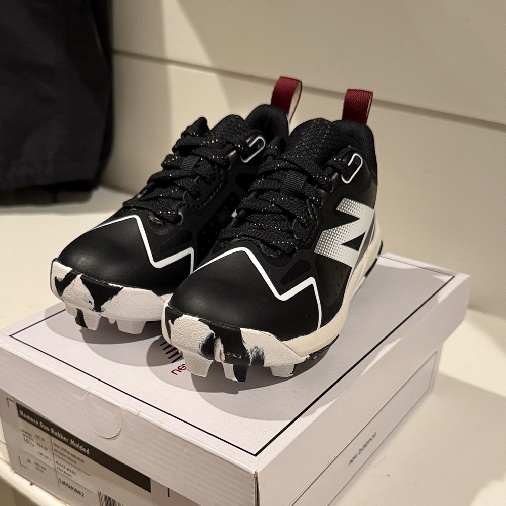 New Balance Black and White Romero Duo Cleats
